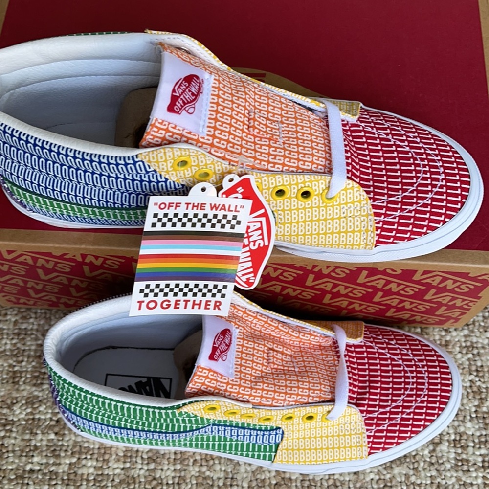 Vans Men’s Sk8-Mid Pride Multi/True White Sneakers - Picture 5 of 16